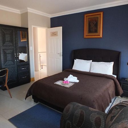 Royal Castle Guest House Windhoek Cameră foto